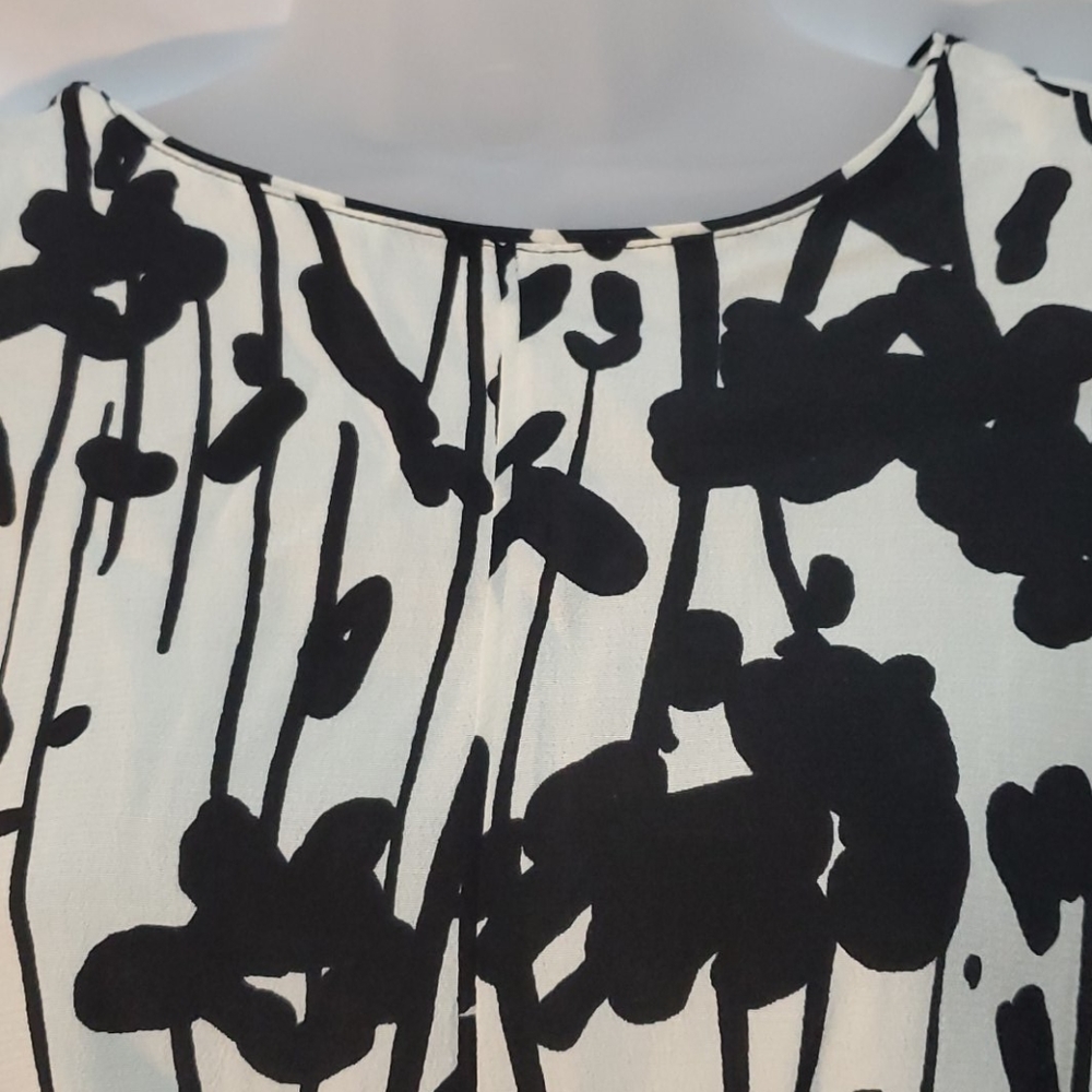 EUC Womens Zara Black And White Floral Blouse - Picture 4 of 5